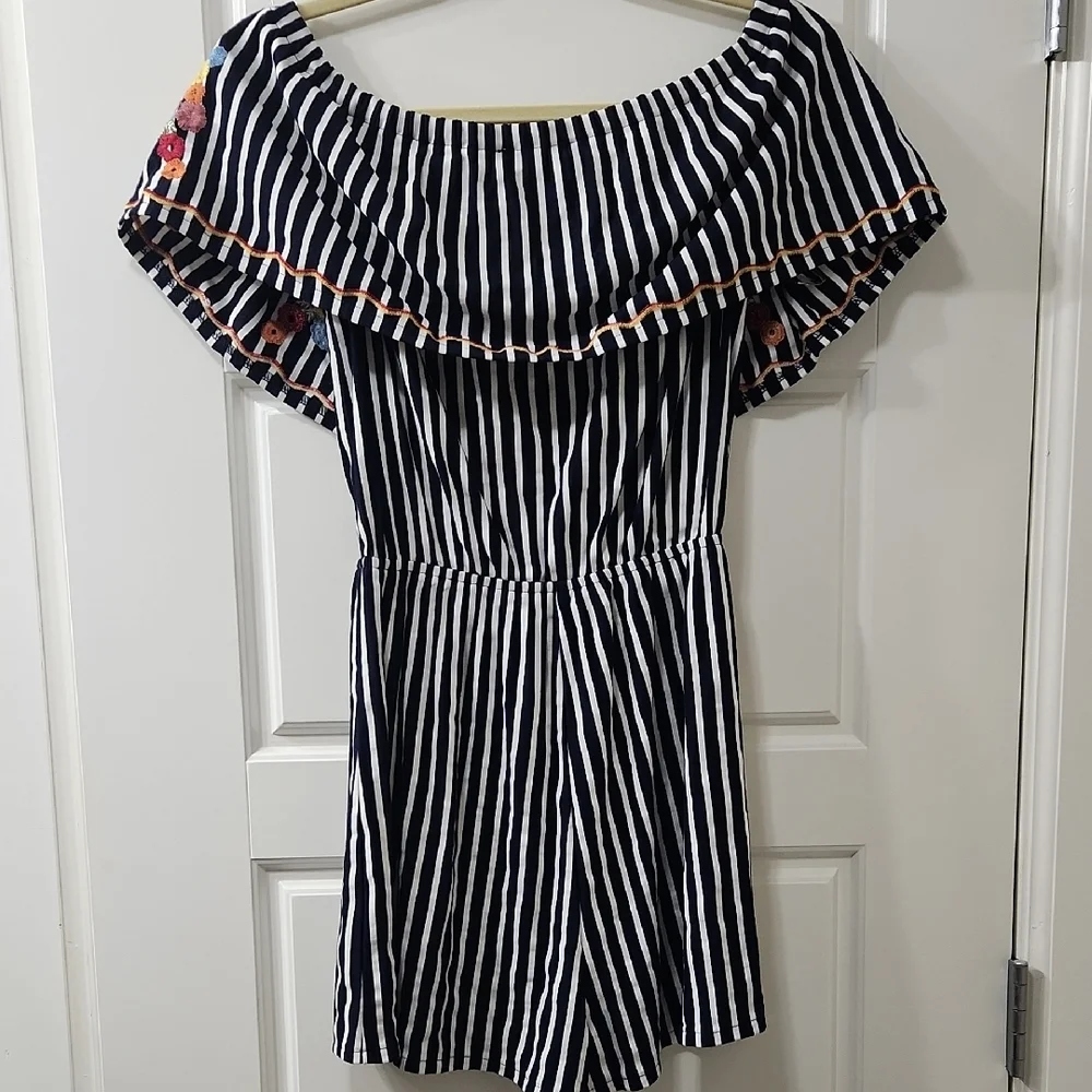 Entro Striped Romper - Small - Picture 3 of 5